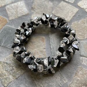 Hematite and crystal bracelet